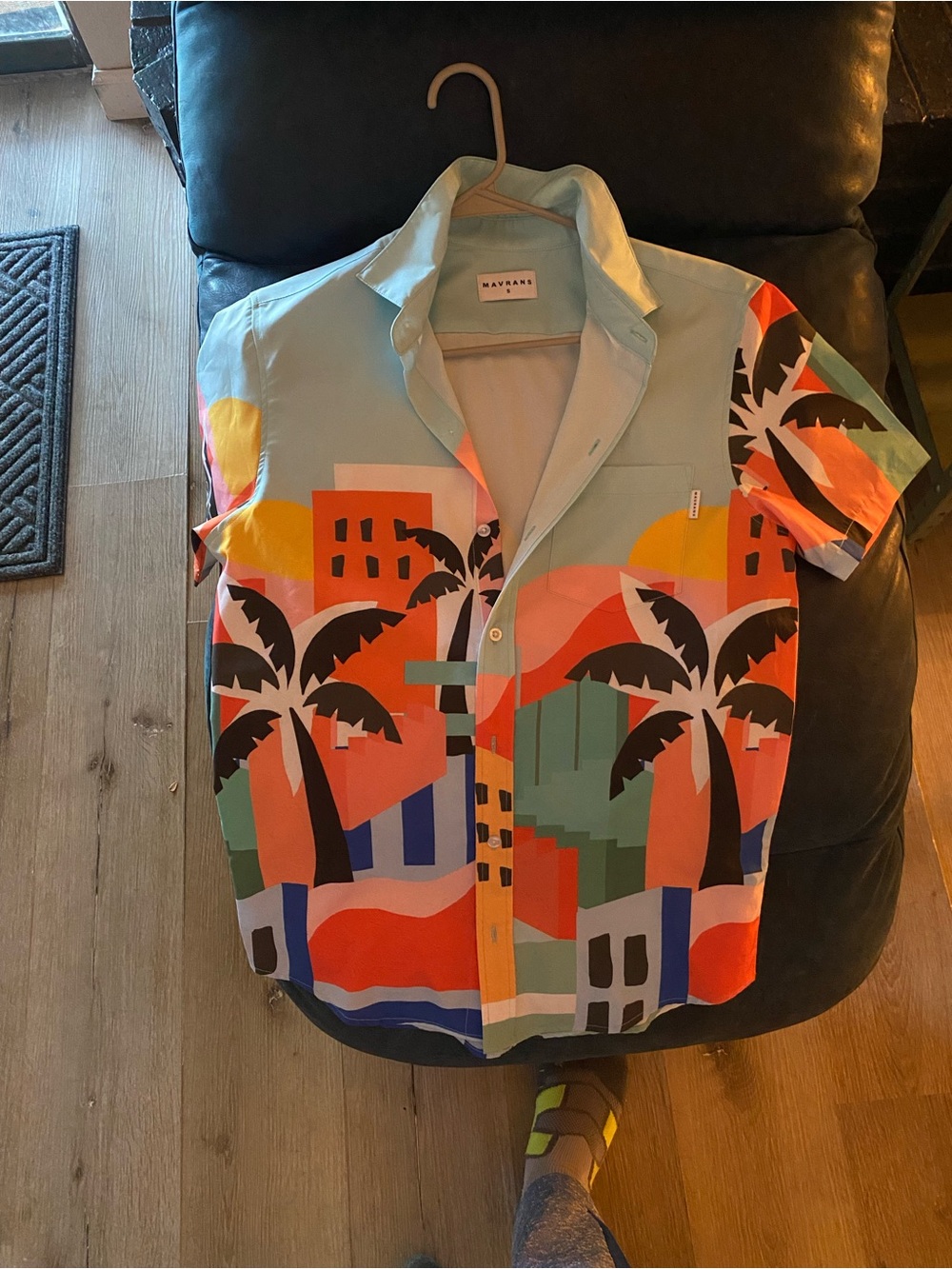 Mavrans Short-Sleeve Tropical Print Button-Down Shirt in Orange, Teal & Black